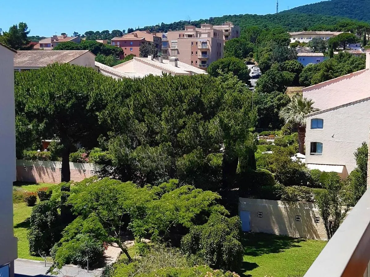 Appartement A Sainte-Maxime: 3 Pieces, Terrasse, Piscine, Clim, Proche Plage - Fr-1-226-340 Apartment Sainte-Maxime