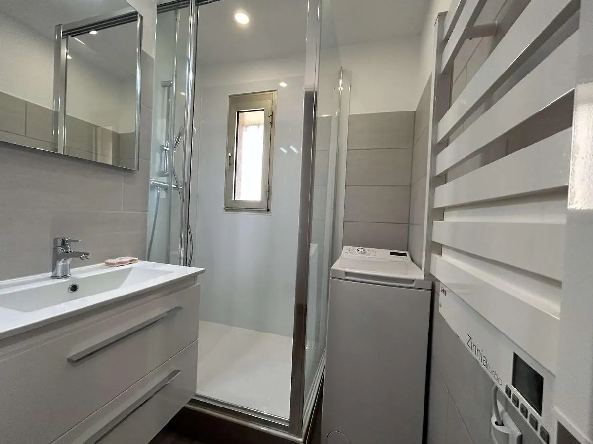 Appartement A Sainte-Maxime: 3 Pieces, Terrasse, Piscine, Clim, Proche Plage - Fr-1-226-340 Apartment